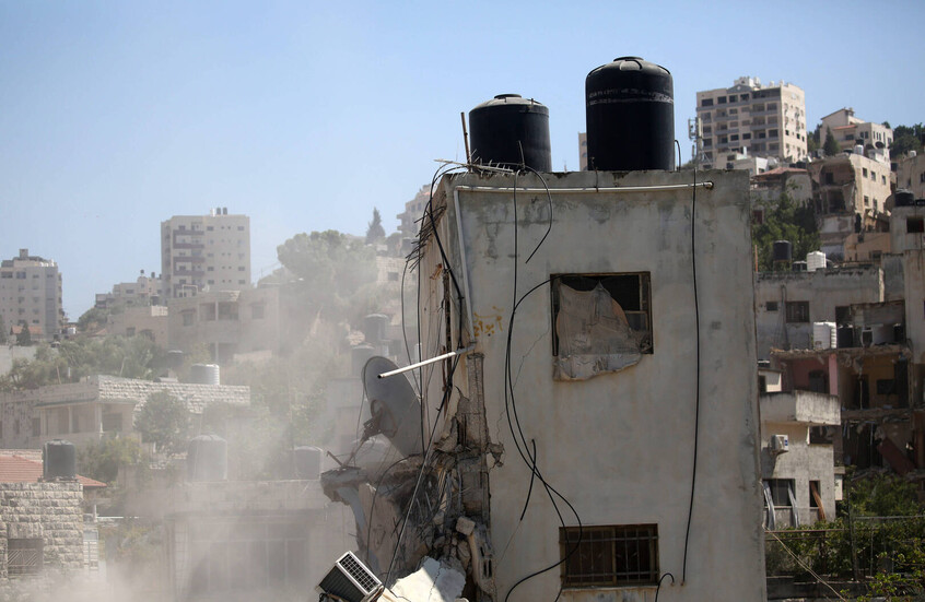 مراسلنا بغزة: مقتل 27 فلسطينيا منذ الفجر بنيران الجيش الإسرائيلي بينهم 12 من منتظري المساعدات