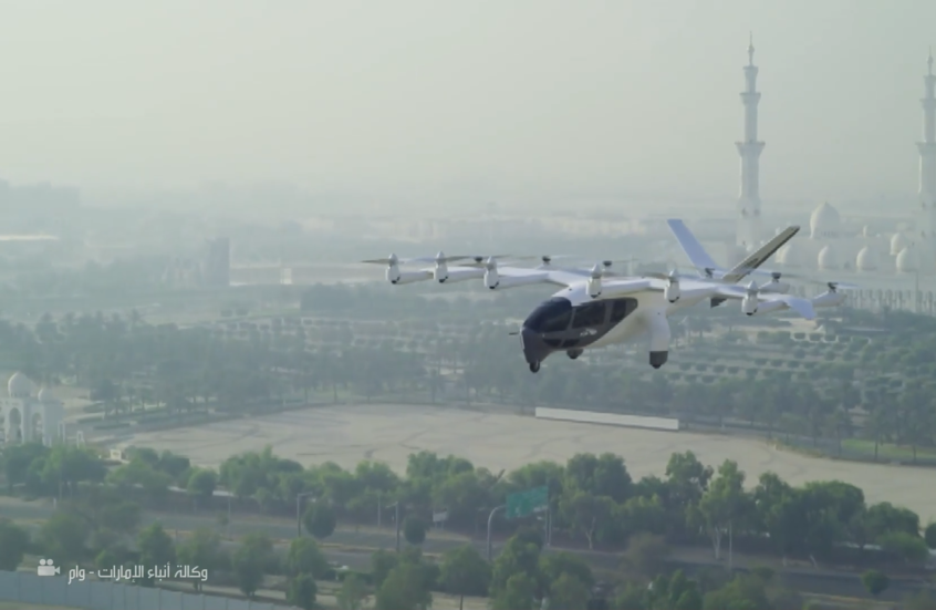 بدء اختبارات التاكسي الطائر "ميدنايت" في أبوظبي