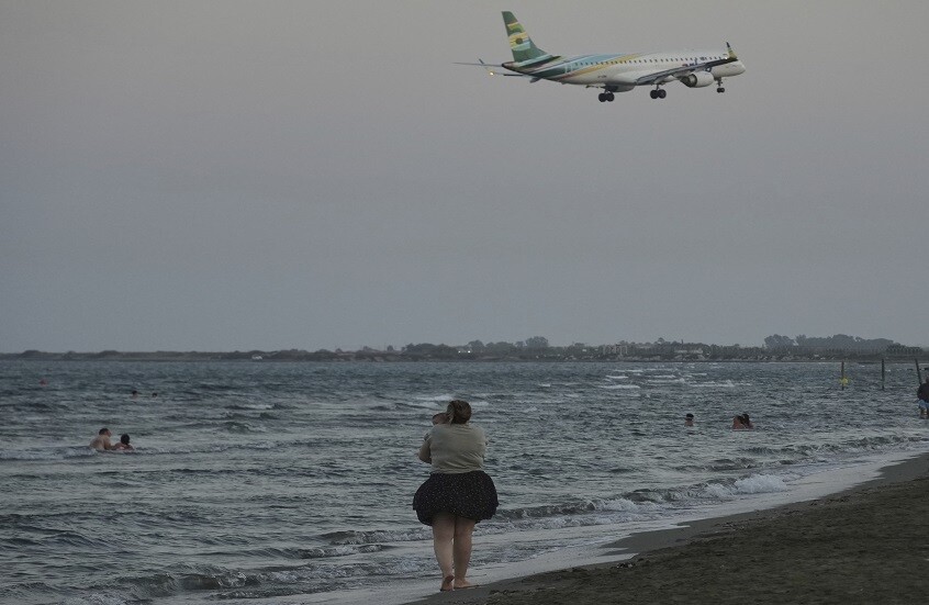 كما حدث في "فلسطين التاريخية".. غضب وقلق من شراء إسرائيليين للعقارات في قبرص: "الله وعدهم بالجزيرة"