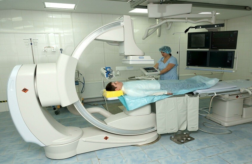 طبيب يدحض الأساطير الشائعة عن الأشعة السينية والتصوير المقطعي المحوسب والرنين المغناطيسي