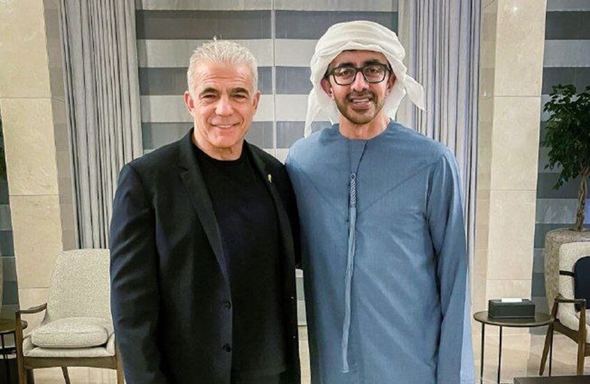 زعيم المعارضة الإسرائيلية يزور الإمارات ويبحث صفقة تبادل الأسرى