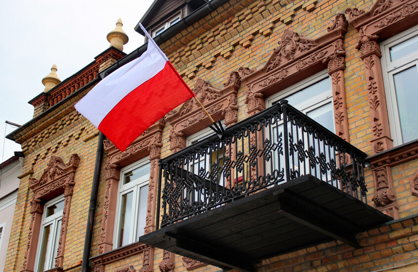 بولندا ترسل مذكرة احتجاج رسمية إلى روسيا بزعم إلحاق الضرر بسفارتها في كييف