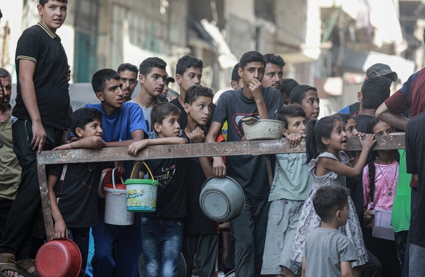 هجوم بقنابل يدوية في غزة يصيب عاملي إغاثة أمريكيين ومؤسسة إنسانية تتهم "حماس"