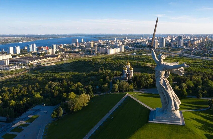 الحزب الشيوعي الروسي يعتمد قرارا يطلب من بوتين إعادة تسمية فولغوغراد بستالينغراد