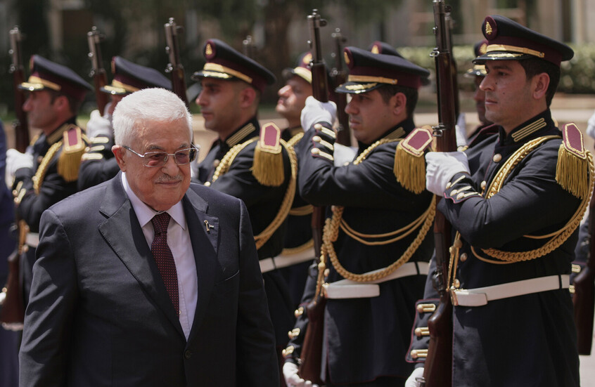 وسائل إعلام لبنانية: ‌‏الرئيس الفلسطيني يعفي السفير أشرف دبور من بعض مهامه في لبنان