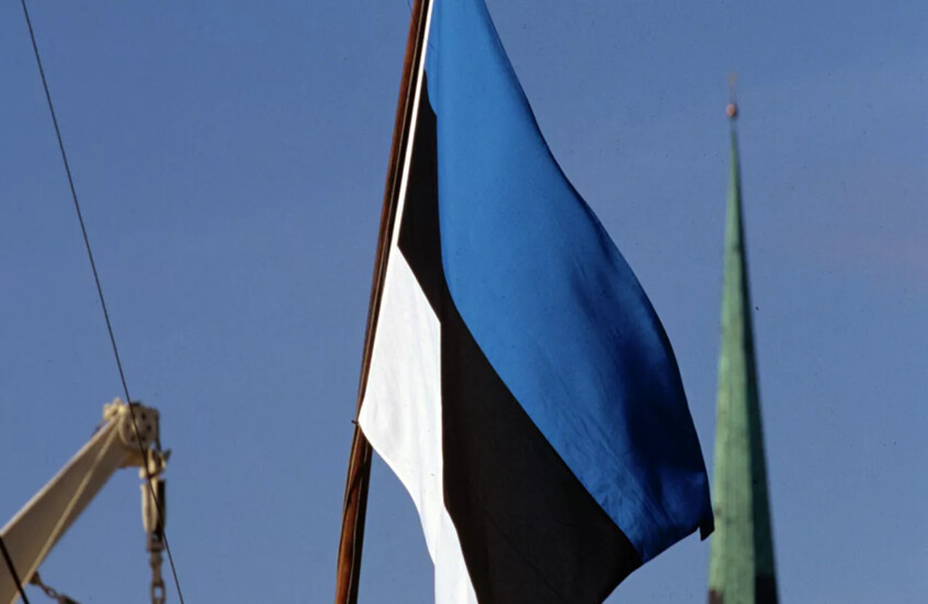 سقوط مروحية في بحر البلطيق بإستونيا ونجاة ركابها