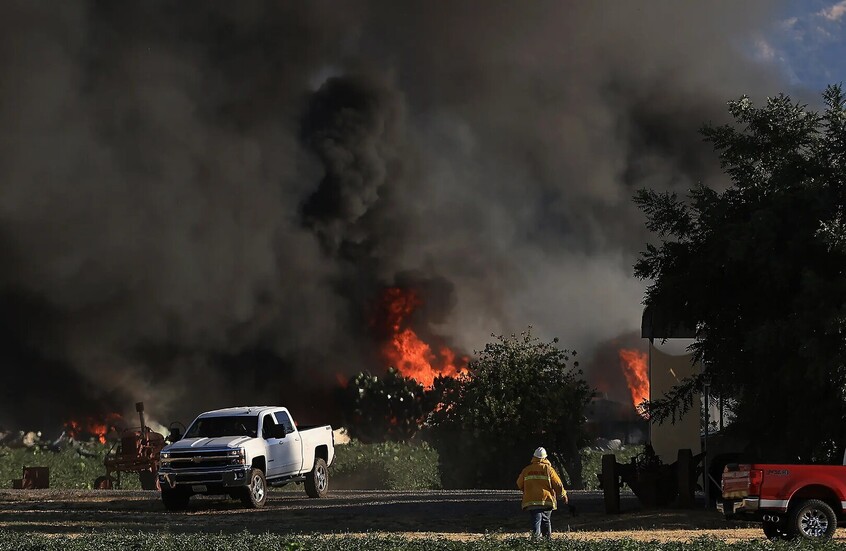 العثور على جثث جميع المفقودين في انفجار مستودع الألعاب النارية بكاليفورنيا