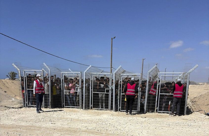 المكتب الحكومي في غزة يرفض الاتهامات الأمريكية بضلوع "حماس" في الهجوم على موقع إغاثة بغزة