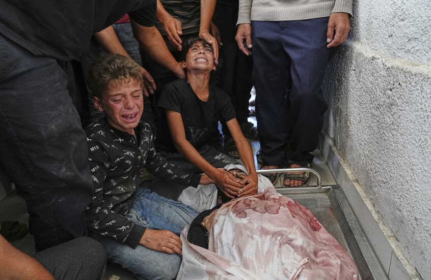 حكومة غزة: الاحتلال ارتكب 59 مجزرة خلال 100 ساعة أدت لسقوط 288 شهيدا بينهم ضحايا من طالبي المساعدات