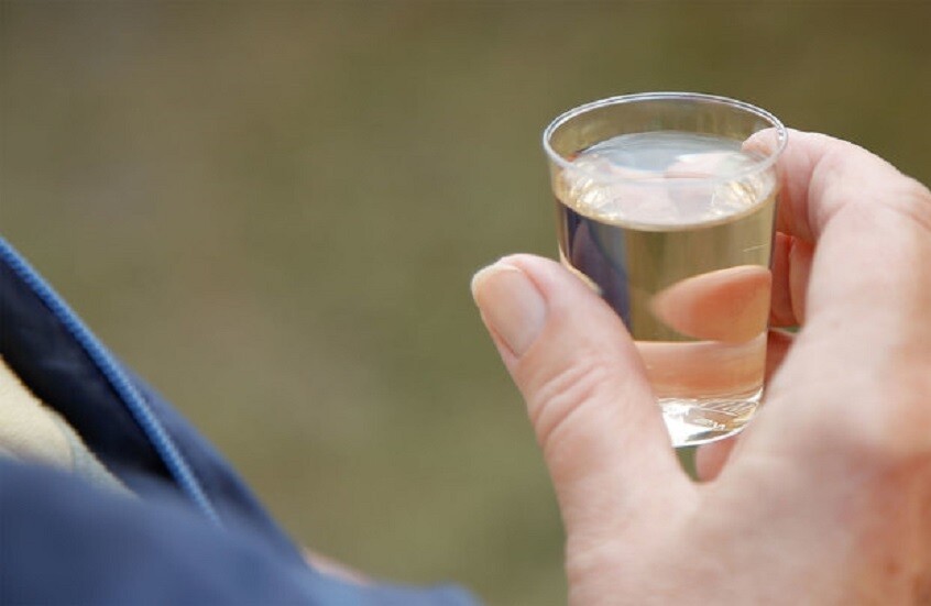 طبيب: إدمان الكحول يزيد من خطر الإصابة بمتلازمة الموت المفاجئ