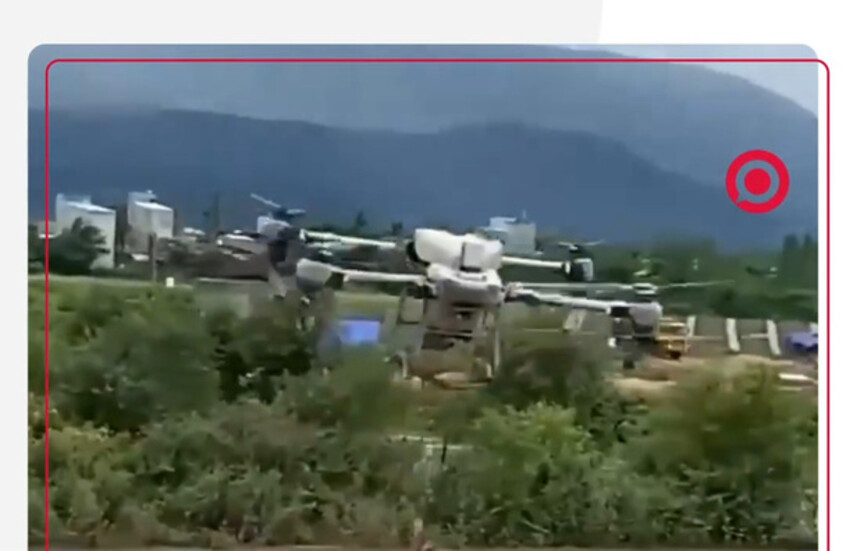 إنقاذ طفل عالق في مياه الفيضانات بطائرة درون