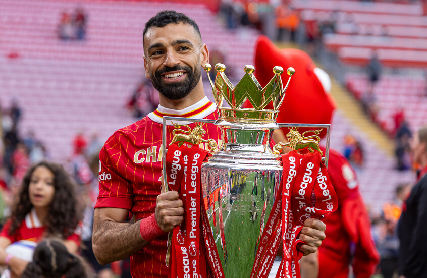 محمد صلاح يدخل التاريخ من بوابة الصفقات الذهبية