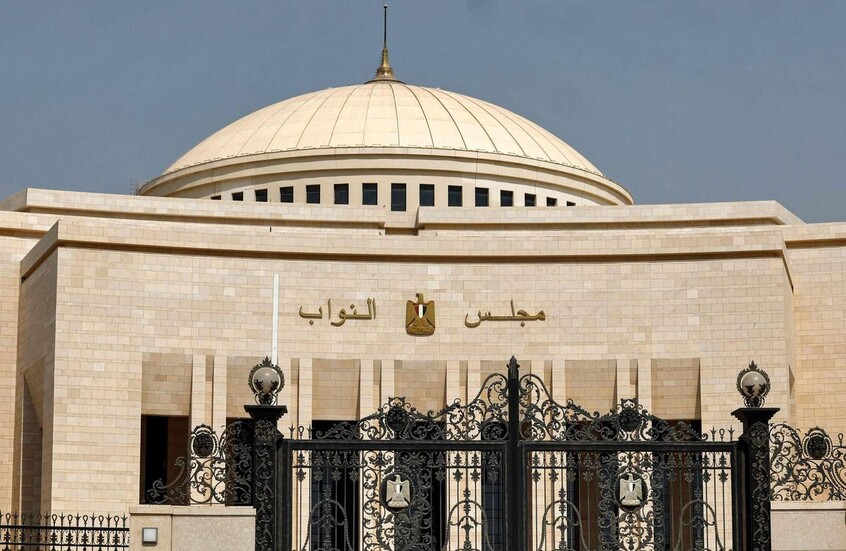 "سنترال واحد أوقف مصر بأكلمها".. هجوم حاد على الحكومة ومطالب بالاستقالة
