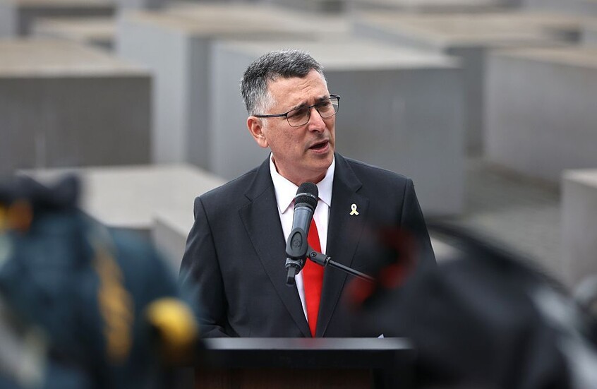 استقالة وزير الخارجية الإسرائيلي جدعون ساعر من الكنيست (صورة)