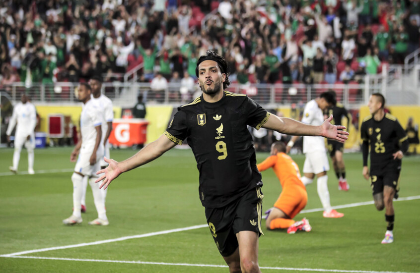 لمسة وفاء مؤثرة من راؤول خيمينيس لزميله الراحل جوتا (فيديو)