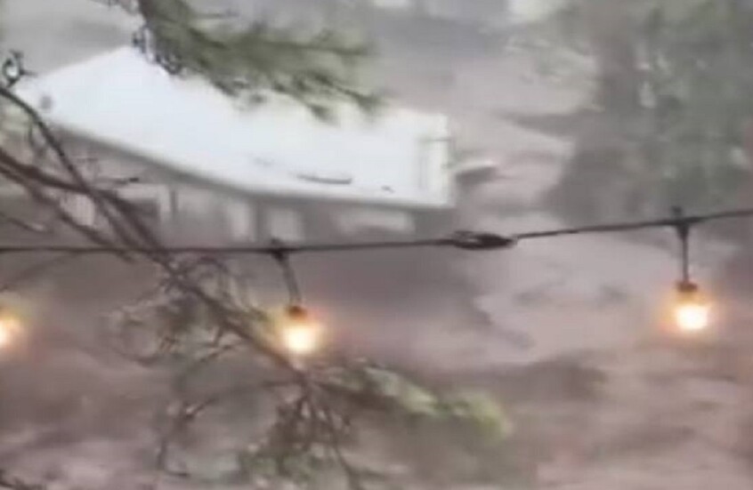 فيضانات مدمرة في نيو مكسيكو الأمريكية (فيديو)