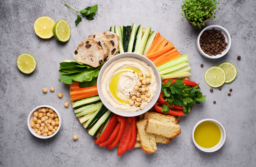 دراسة من جامعة أكسفورد تكشف الطريقة الصحيحة لأكل الحمص!