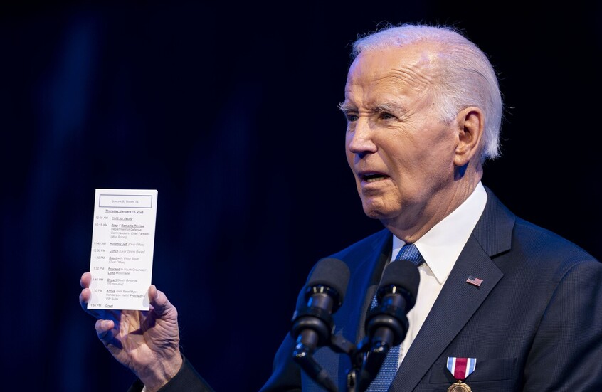 بايدن يؤكد مسؤوليته الكاملة عن قرارات العفو رغم استخدام "الأوتوبن"