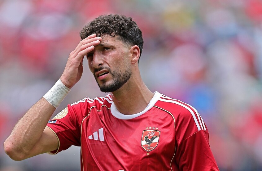 رسالة نارية من المدير الرياضي لنادي الأهلي للفلسطيني وسام أبو علي بشأن "ستوري إنستغرام"