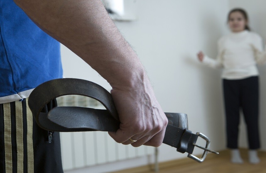 بين الانكسار والسادية.. تأثير التنمر في الطفولة على شخصية وسلوك البالغين