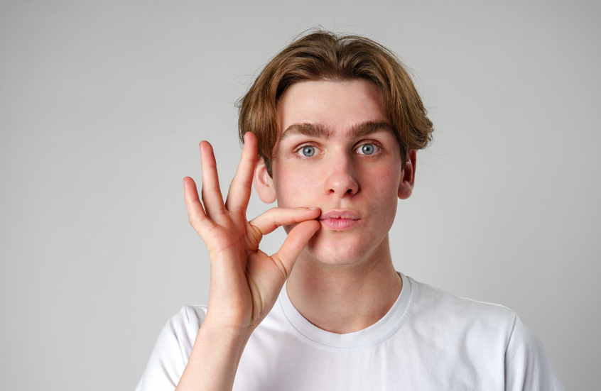 الطريقة الأمثل للإشارة إلى ما تريد دون النطق بكلمة واحدة!