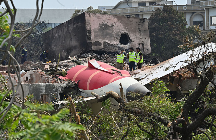 تسجيل يكشف عن خطأ قاتل ارتكبه قائد طائرة هندية تحطمت وعلى متنها 260 شخصا (فيديو)