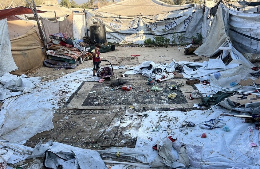 قطاع غزة.. قتلى وجرحى في هجمات إسرائيلية وترقب شحنة مساعدات طبية (فيديو)