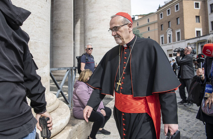 وزير الخارجية الإيطالي: كنائس القدس قدمت 500 طن من المساعدات إلى غزة