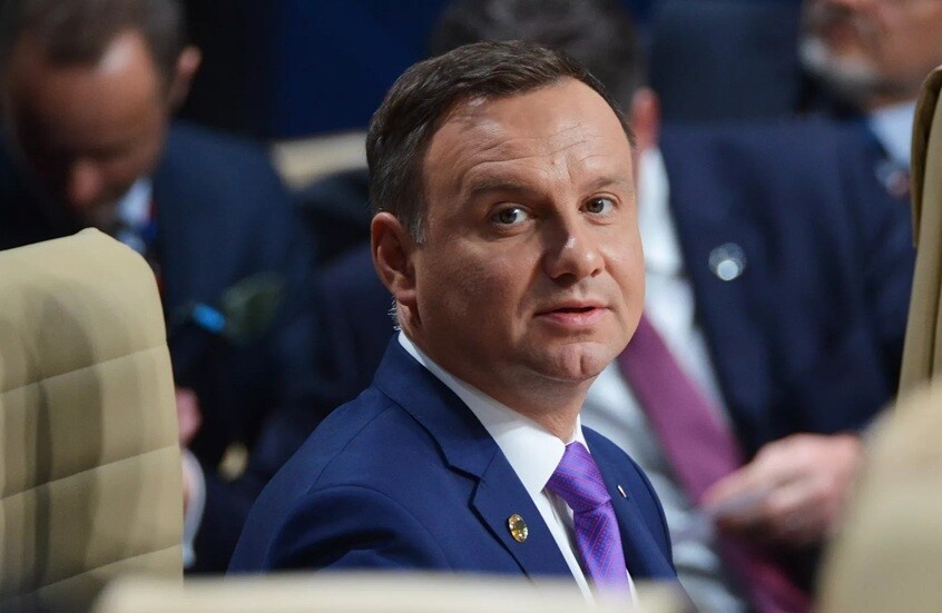 إعلام: سحب كتاب حول الرئيس البولندي من الأسواق بسبب مخاوف من انتهاك القانون الجنائي