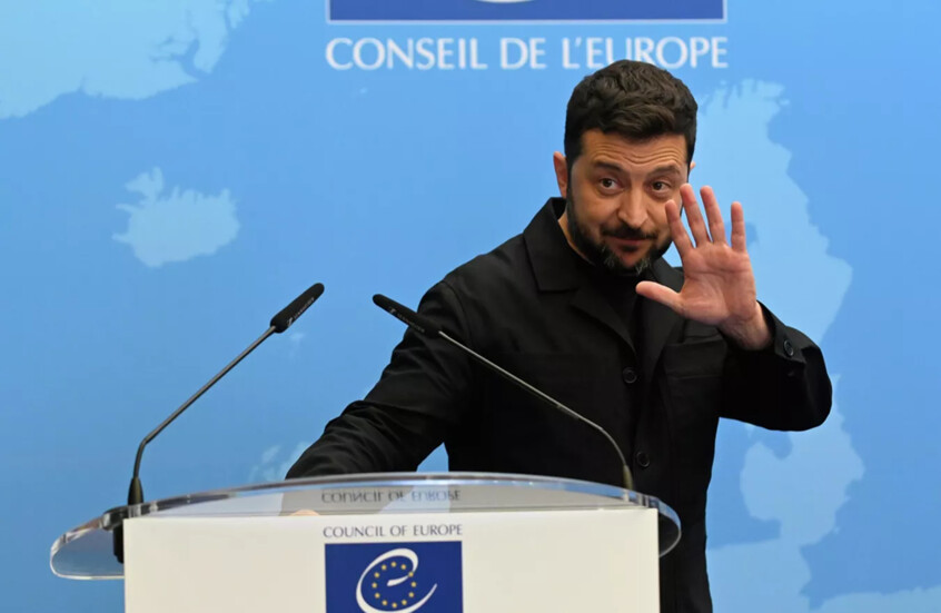 زيلينسكي يثير غضب النخبة الغربية بقمعه شخصيات مؤيدة للغرب