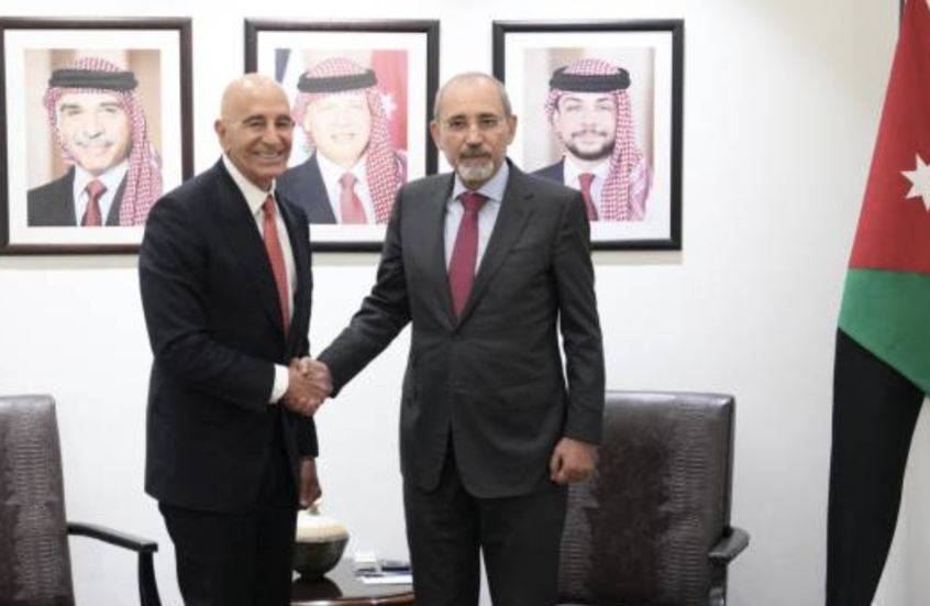 الصفدي يبحث مع المبعوث الأمريكي الخاص إلى سوريا مستجدات الأوضاع وسبل وقف إطلاق النار