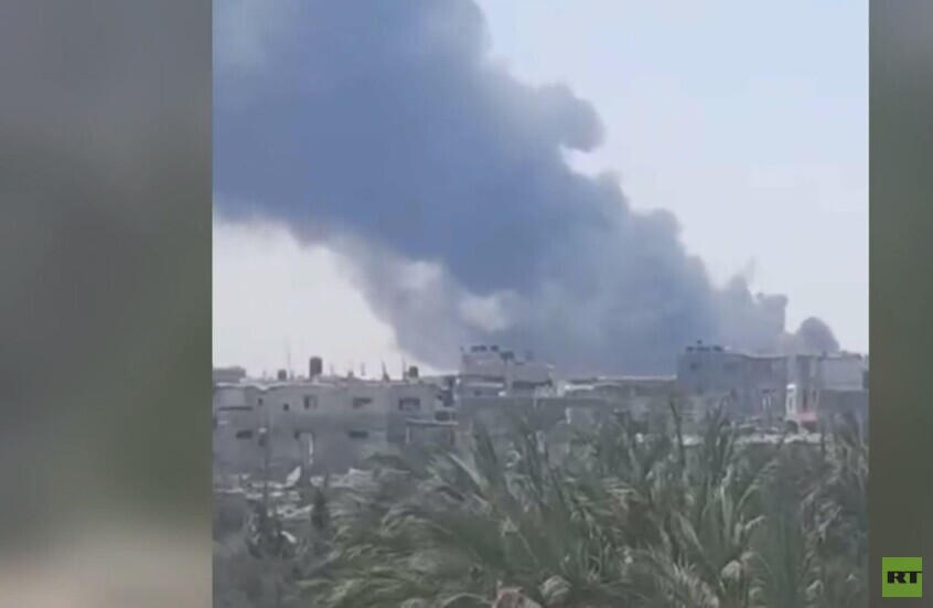 قطاع غزة.. حريق جنوب دير البلح نتيجة استهداف من قبل القوات الإسرائيلية