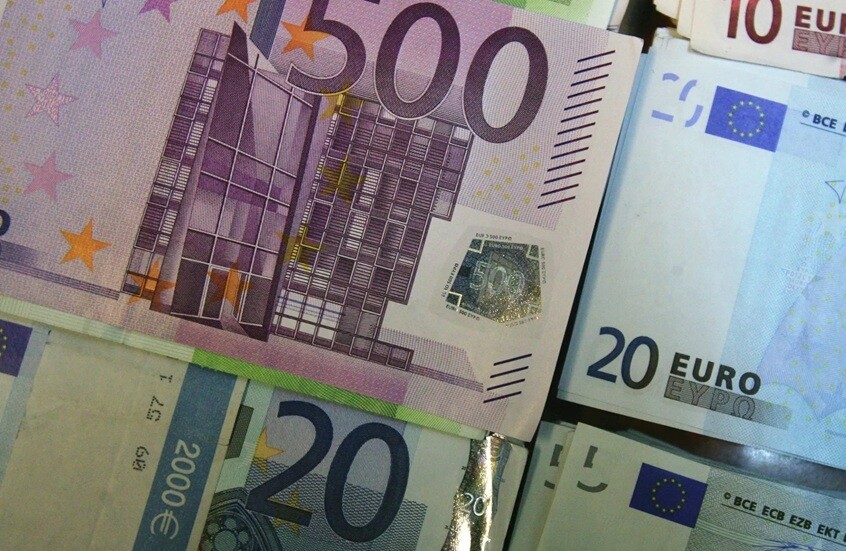 إعلام: والد زعيم مافيا إيرلندي يحصل على مئات الآلاف من اليوروهات لإيواء لاجئين أوكرانيين