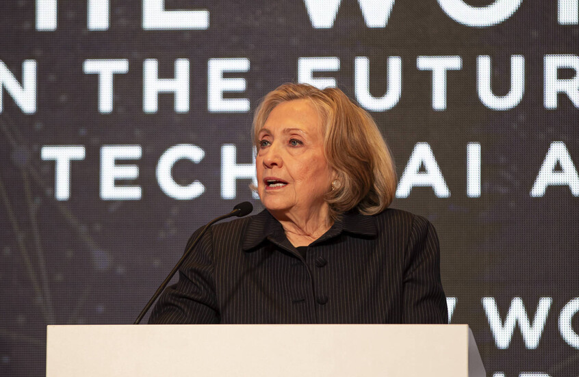 وزارة العدل الأمريكية تنشر معلومات حول "مراسلات كلينتون"