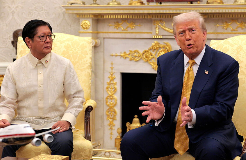 ترامب: الفلبين مالت نحو الصين لفترة لكن سرعان ما صححنا هذا المسار وأعدناها إلى التحالف مع واشنطن