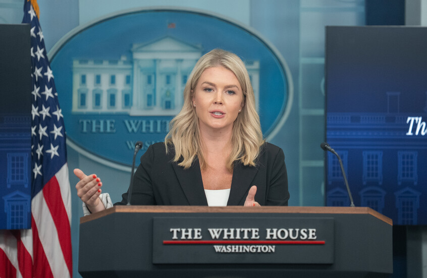 المتحدثة باسم البيت الأبيض تنصح عائلة بايدن بالصمت