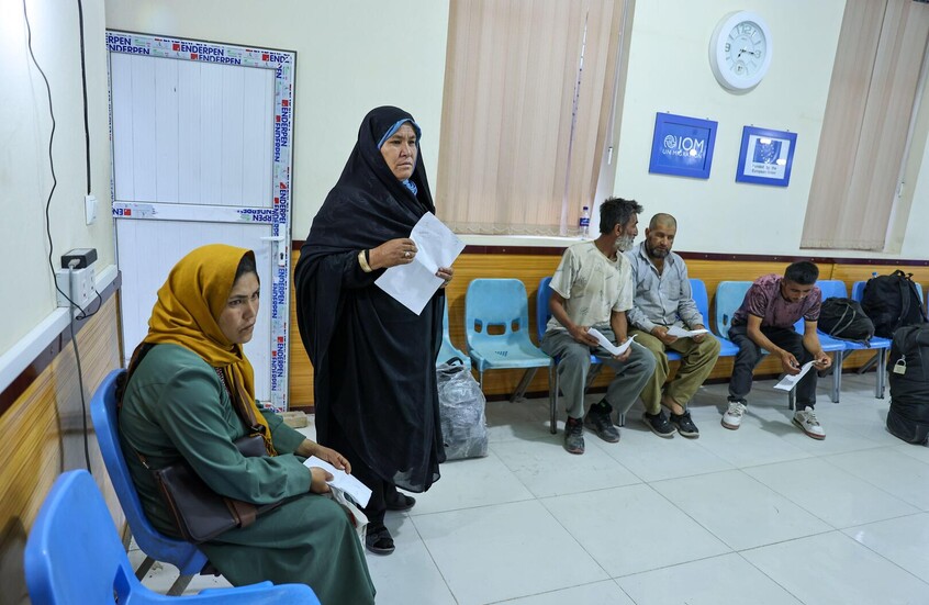 صحيفة: إدارة ترامب توقف برامج مساعدة الأفغان على الهجرة إلى الولايات المتحدة