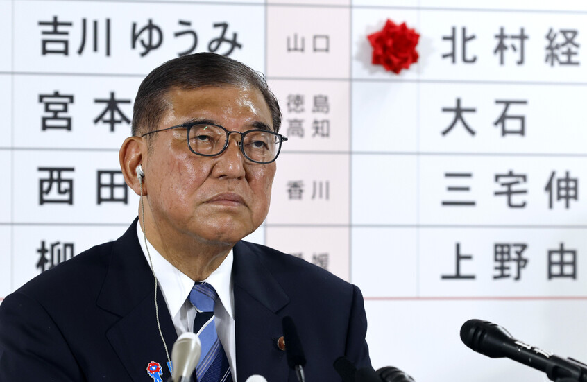 رئيس وزراء اليابان يعتزم الاستقالة