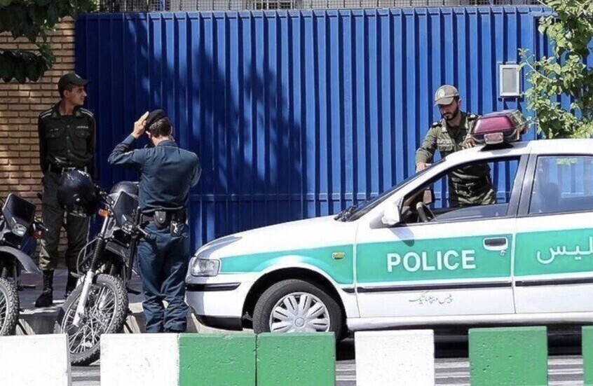 الشرطة الإيرانية تعلن مقتل اثنين من عناصرها وإصابة آخر في هجوم مسلح على مقر حدودي