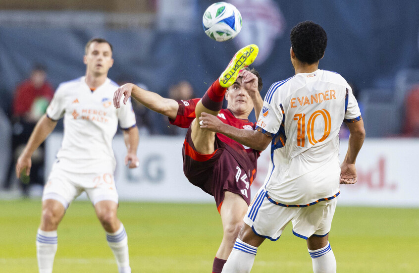 شاهد تحديات "كل النجوم 2025".. فأين ميسي وخاميس؟