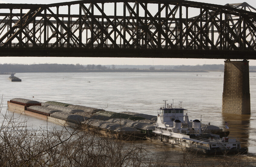 العثور على جثث 3 أشخاص فقدوا أثناء السباحة والصيد في نهر المسيسيبي بالولايات المتحدة