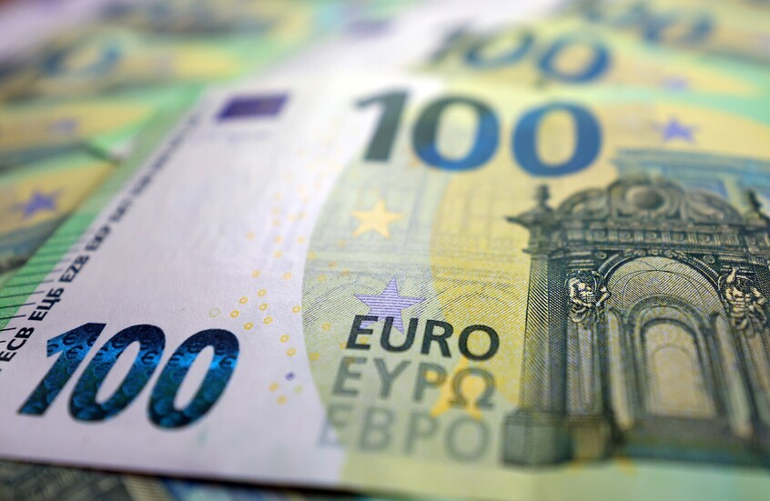 المركزي الأوروبي يبقي على أسعار الفائدة