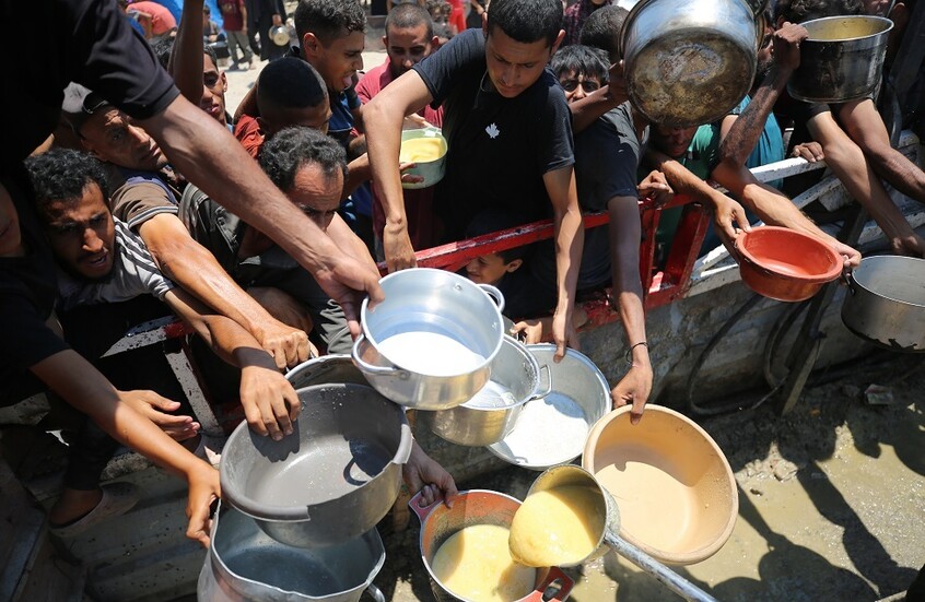 وزير الخارجية البولندي يعترف بإساءة إسرائيل استخدام القوة في قطاع غزة