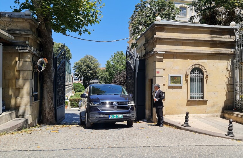 إيران: المحادثات النووية مع القوى الأوروبية في إسطنبول انتهت دون نتائج ملموسة