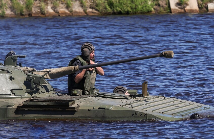 مصدر أمني روسي: القوات الأوكرانية تنقل مقراتها إلى غرب أوكرانيا مع اقتراب الجبهة من نهر دنيبر