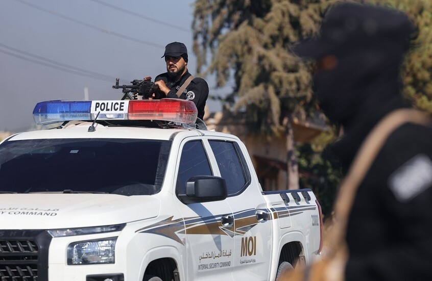 الأمن الداخلي السوري يضبط شحنة أسلحة معدة للتهريب إلى لبنان (صورة)