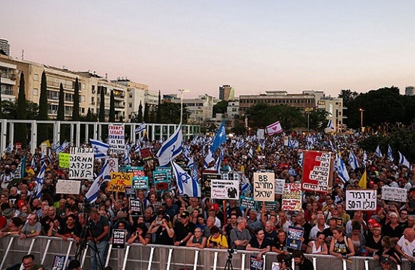 مظاهرات حاشدة في تل أبيب مطالبة بصفقة تبادل شاملة ووقف الحرب في غزة