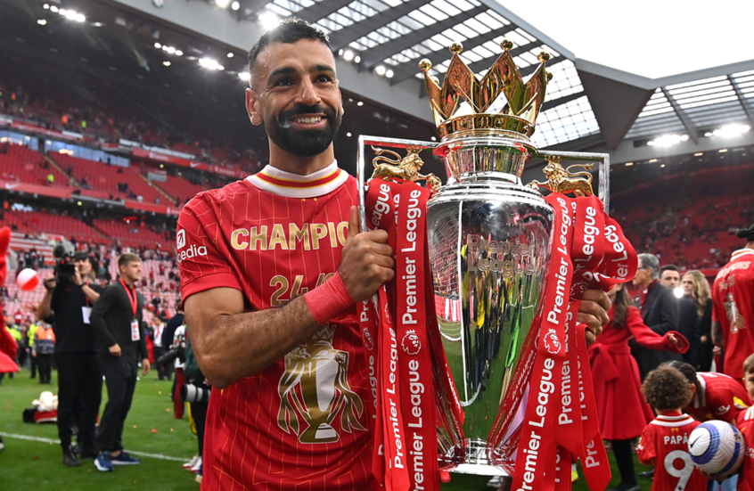 صلاح يختار أعظم 4 لاعبين في تاريخ كرة القدم الإفريقية