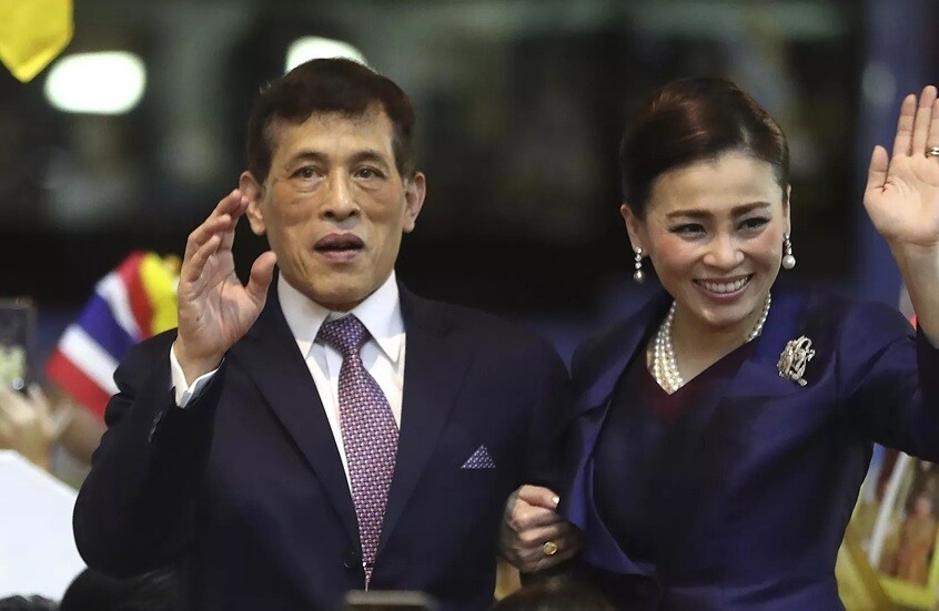 ملك تايلاند يأمر بإلغاء احتفالات عيد ميلاده