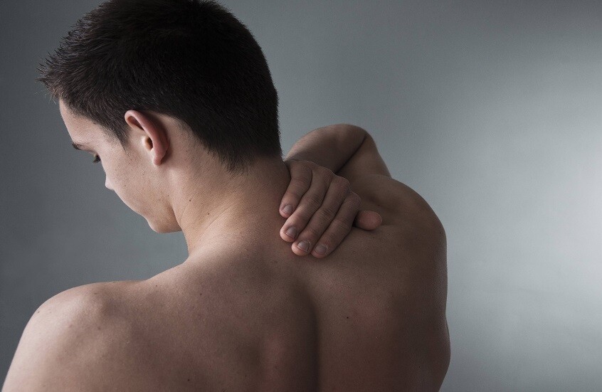 أسباب آلام الرقبة